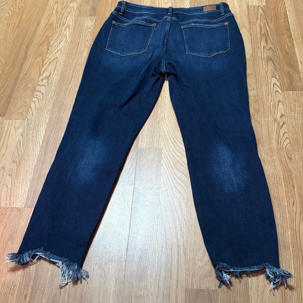 Judy Blue Dark Blue Frayed Ankle Jeans - Picture 2 of 6